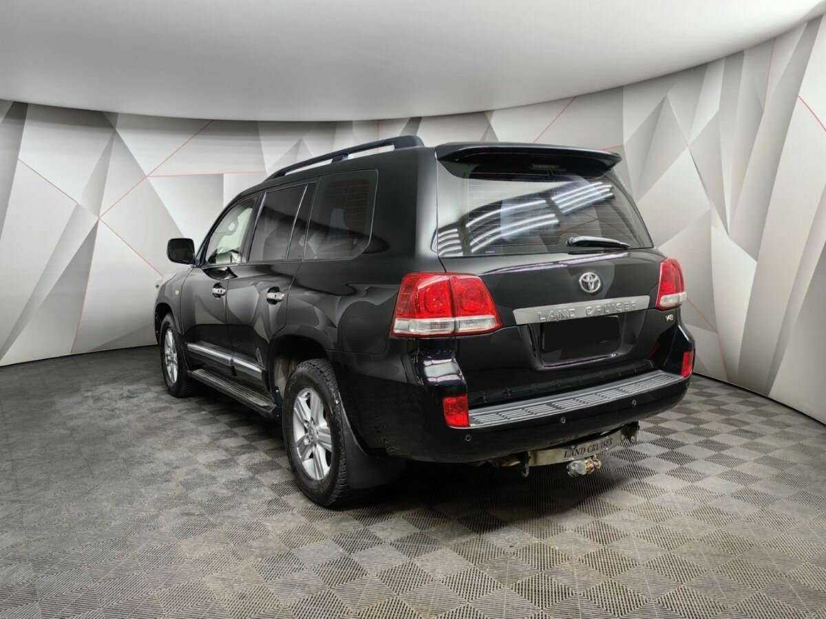 Купить Toyota Land Cruiser с пробегом. Фото: #3