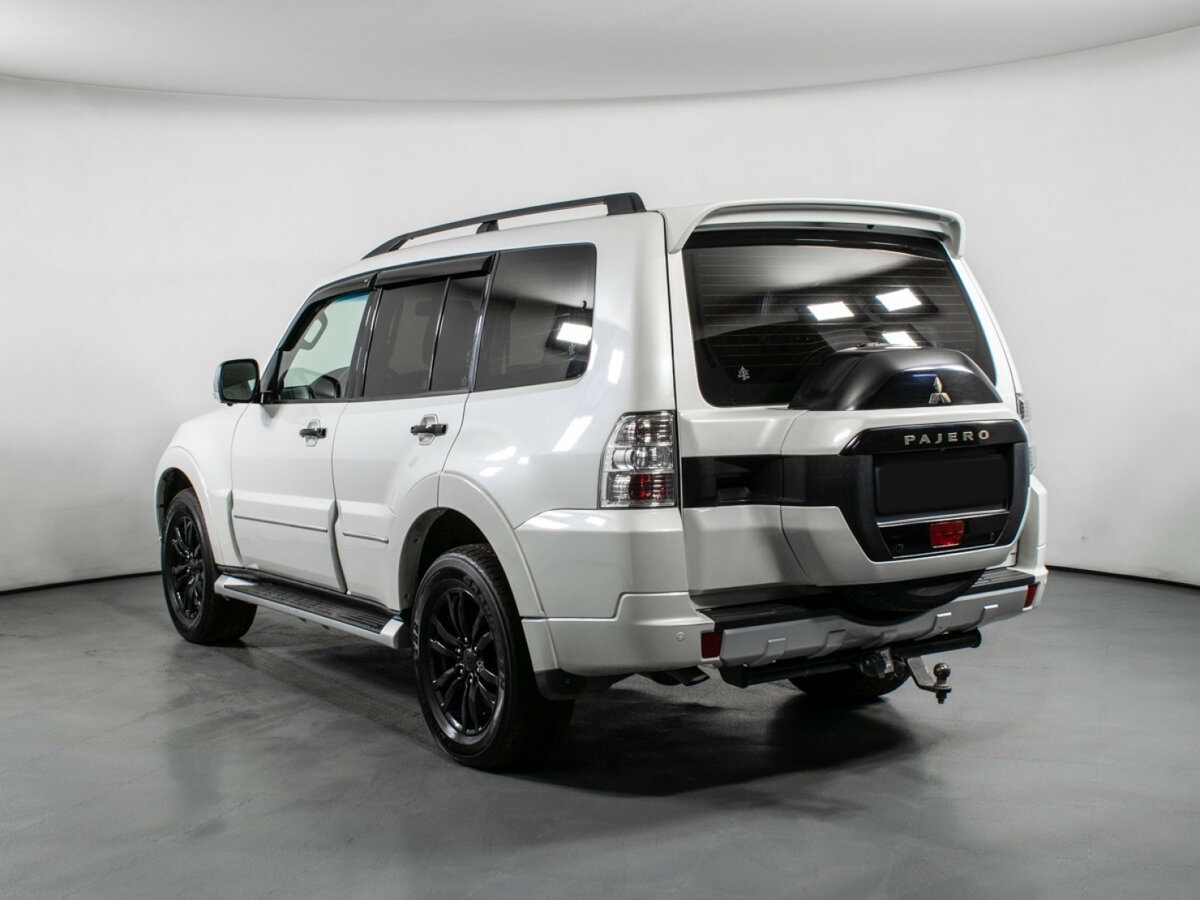Купить Mitsubishi Pajero с пробегом. Фото: #6