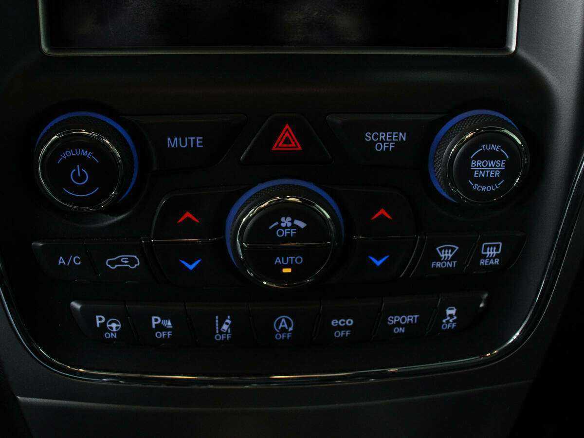 Купить Jeep Grand Cherokee с пробегом. Фото: #18