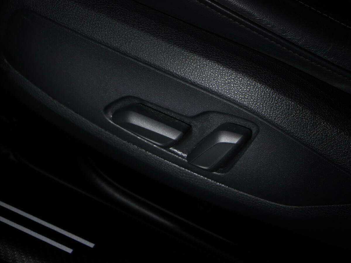 Купить Audi A4 с пробегом. Фото: #13