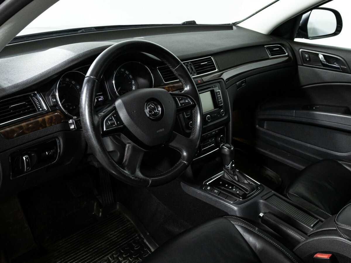 Купить Skoda Superb с пробегом. Фото: #10