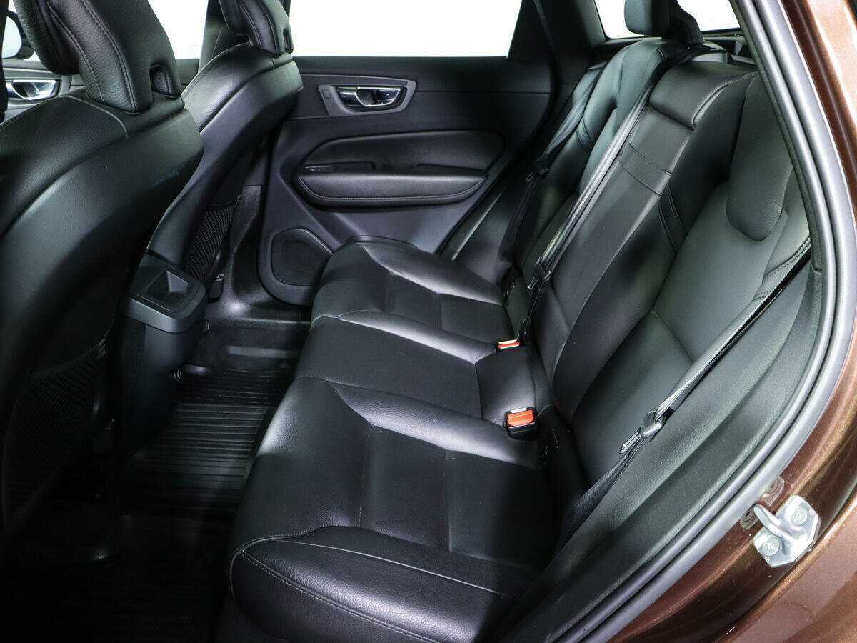 Купить Volvo XC60 с пробегом. Фото: #7