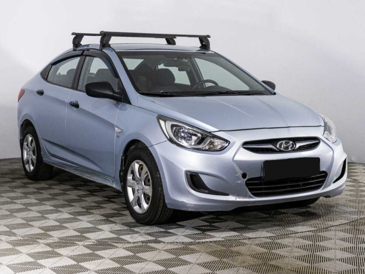 Купить Hyundai Solaris с пробегом. Фото: #2