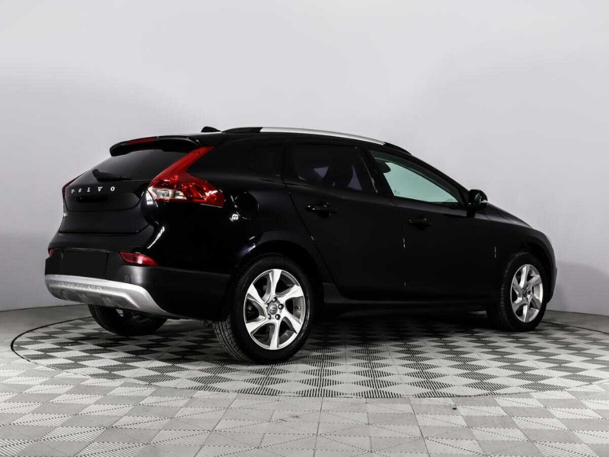 Купить Volvo V40 Cross Country с пробегом. Фото: #4