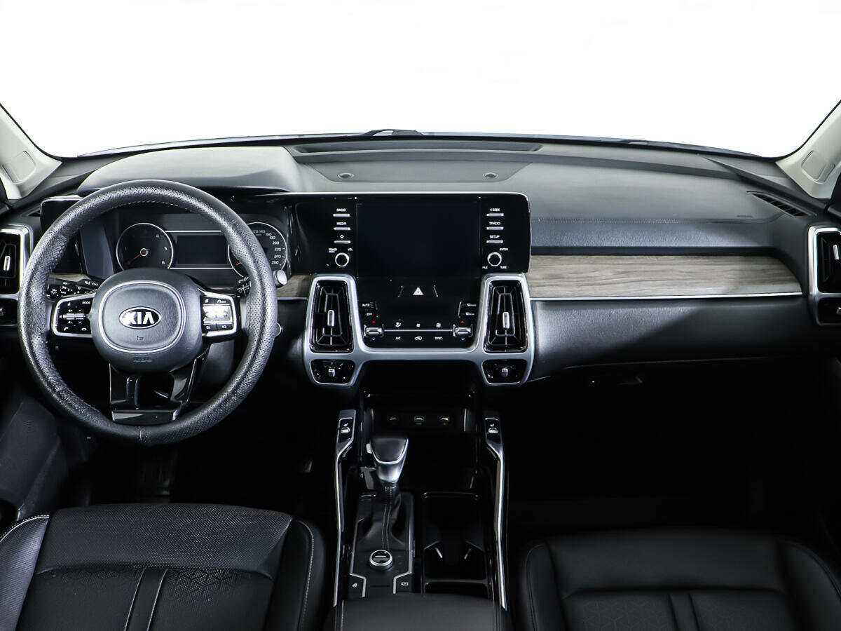 Купить Kia Sorento с пробегом. Фото: #10