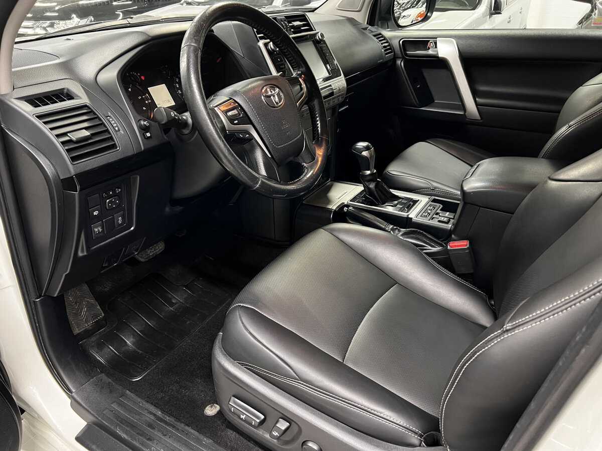 Купить Toyota Land Cruiser Prado с пробегом. Фото: #15