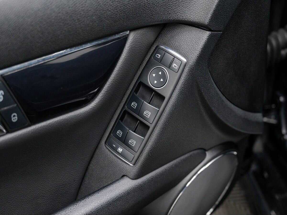 Купить Mercedes-Benz C-Класс с пробегом. Фото: #14