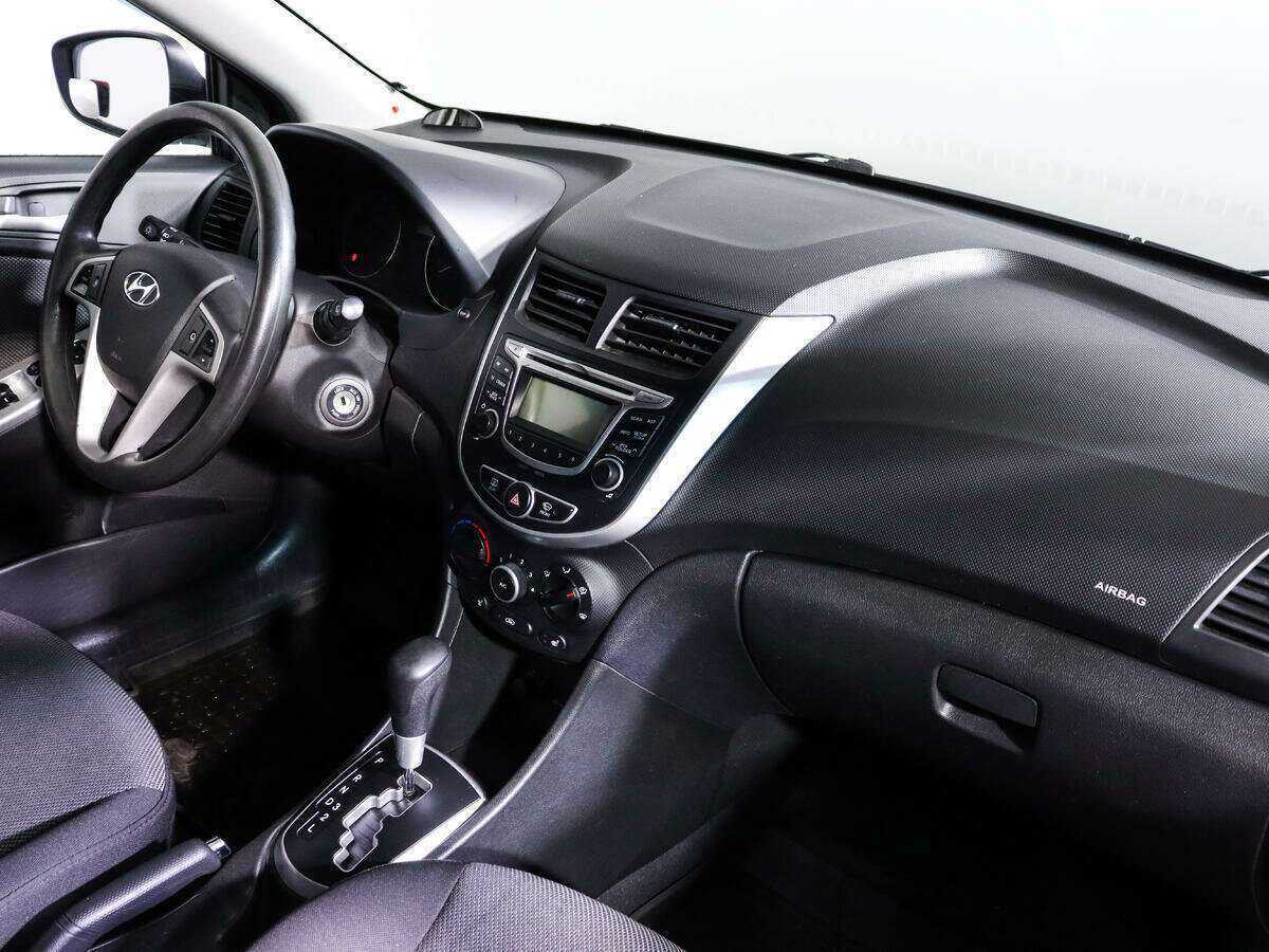 Купить Hyundai Solaris с пробегом. Фото: #6