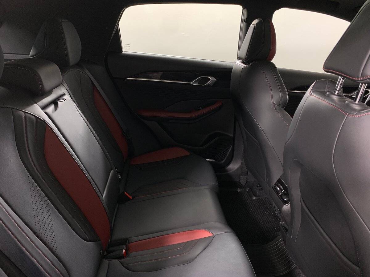 Купить Geely Coolray с пробегом. Фото: #16