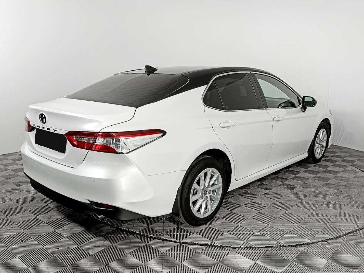 Купить Toyota Camry с пробегом. Фото: #3