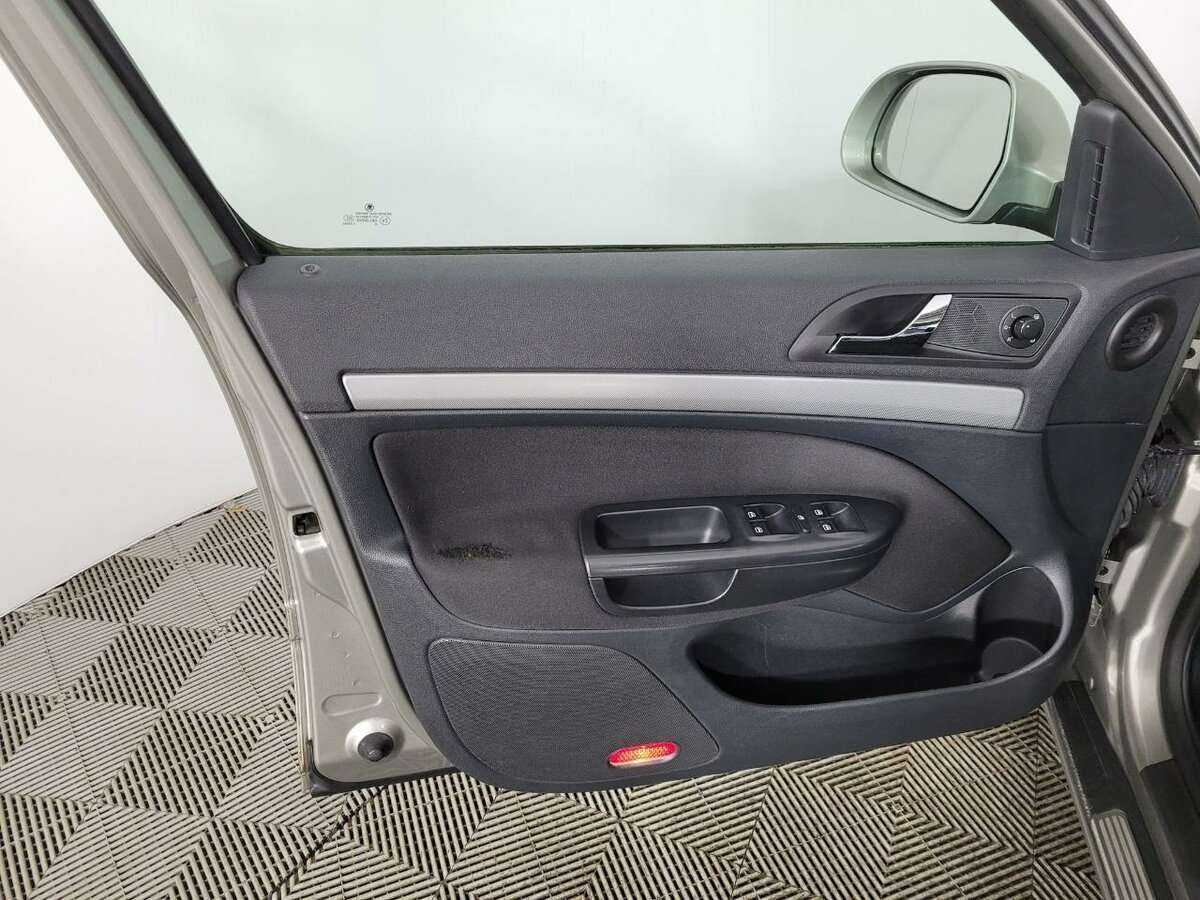 Купить Skoda Octavia с пробегом. Фото: #7