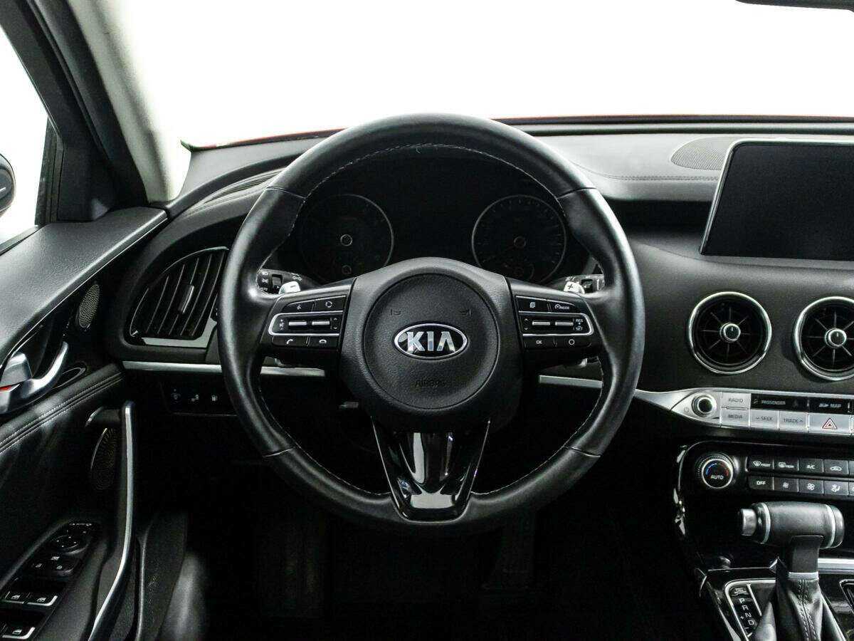 Купить Kia Stinger с пробегом. Фото: #22