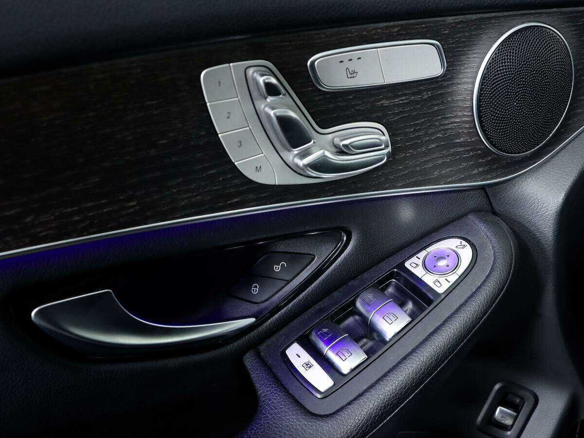 Купить Mercedes-Benz GLC с пробегом. Фото: #16