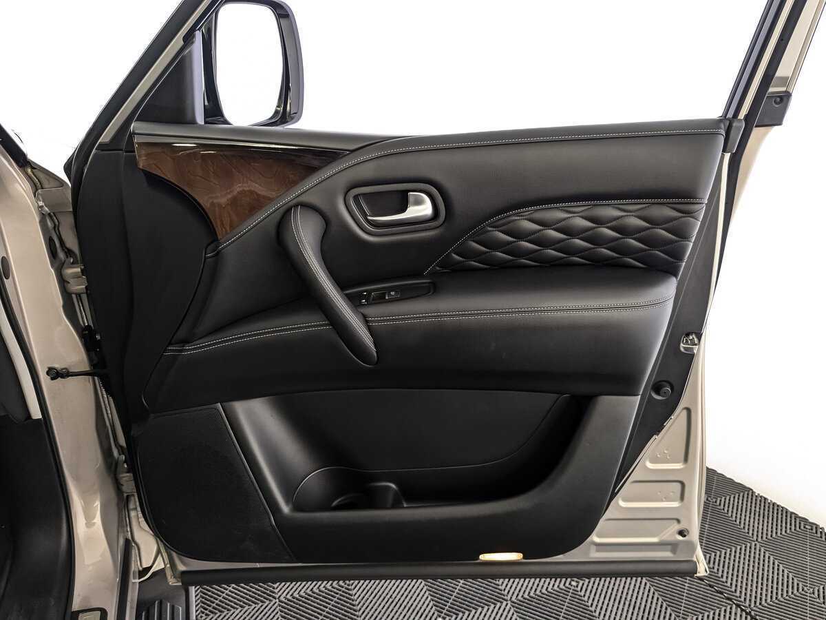 Купить Infiniti QX80 с пробегом. Фото: #24