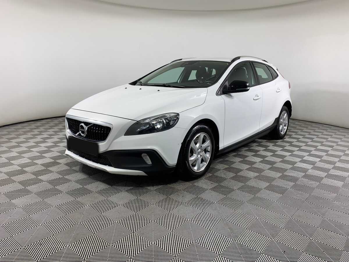 Купить Volvo V40 Cross Country с пробегом. Посмотреть фото