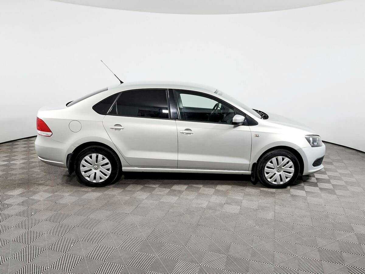 Купить Volkswagen Polo с пробегом. Фото: #3