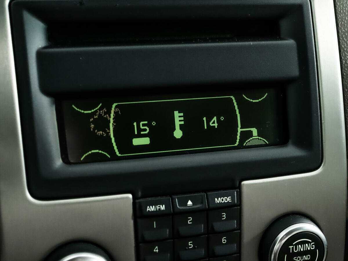Купить Volvo S40 с пробегом. Фото: #14