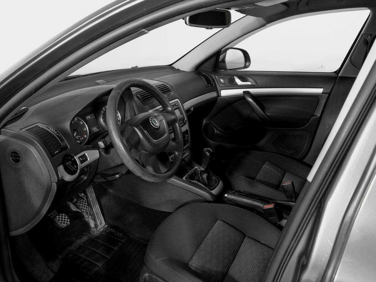 Купить Skoda Octavia с пробегом. Фото: #14