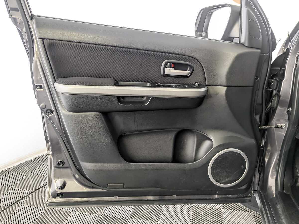 Купить Suzuki Grand Vitara с пробегом. Фото: #14