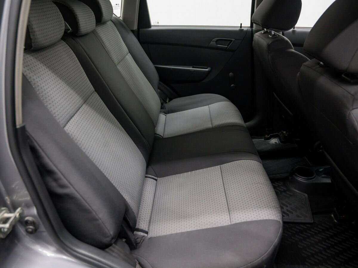 Купить Chevrolet Aveo с пробегом. Фото: #8