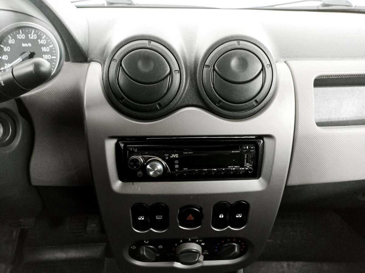 Купить Renault Logan с пробегом. Фото: #12