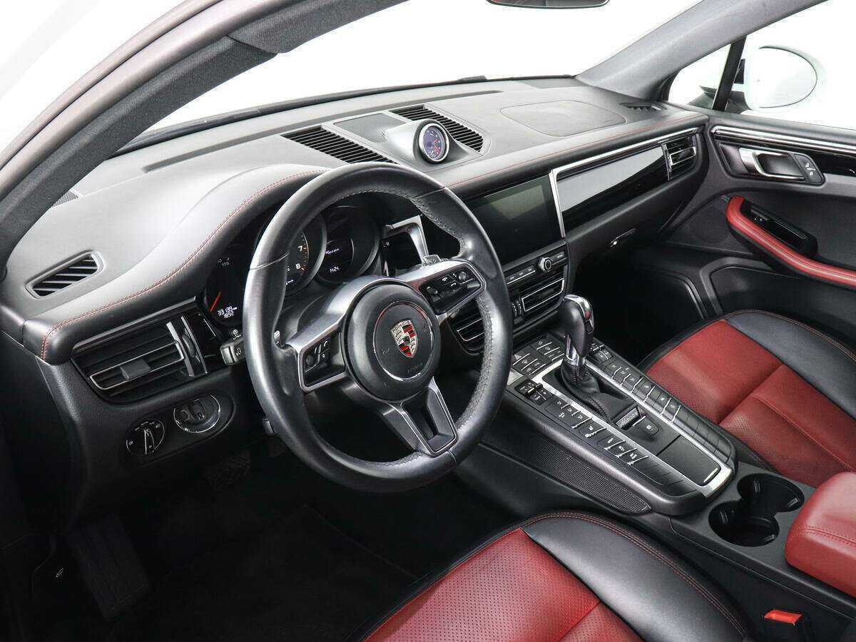Купить Porsche Macan с пробегом. Фото: #8