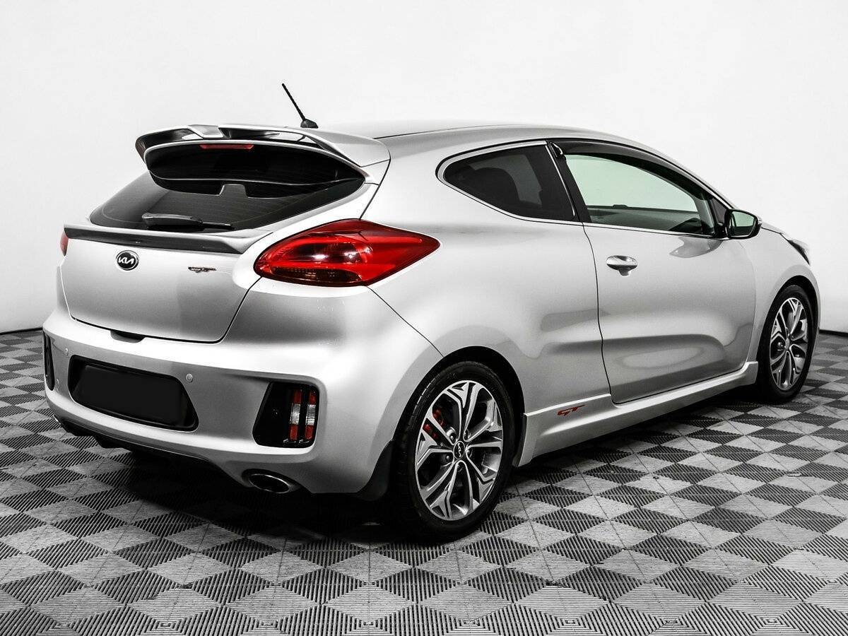 Купить Kia Ceed GT с пробегом. Фото: #4