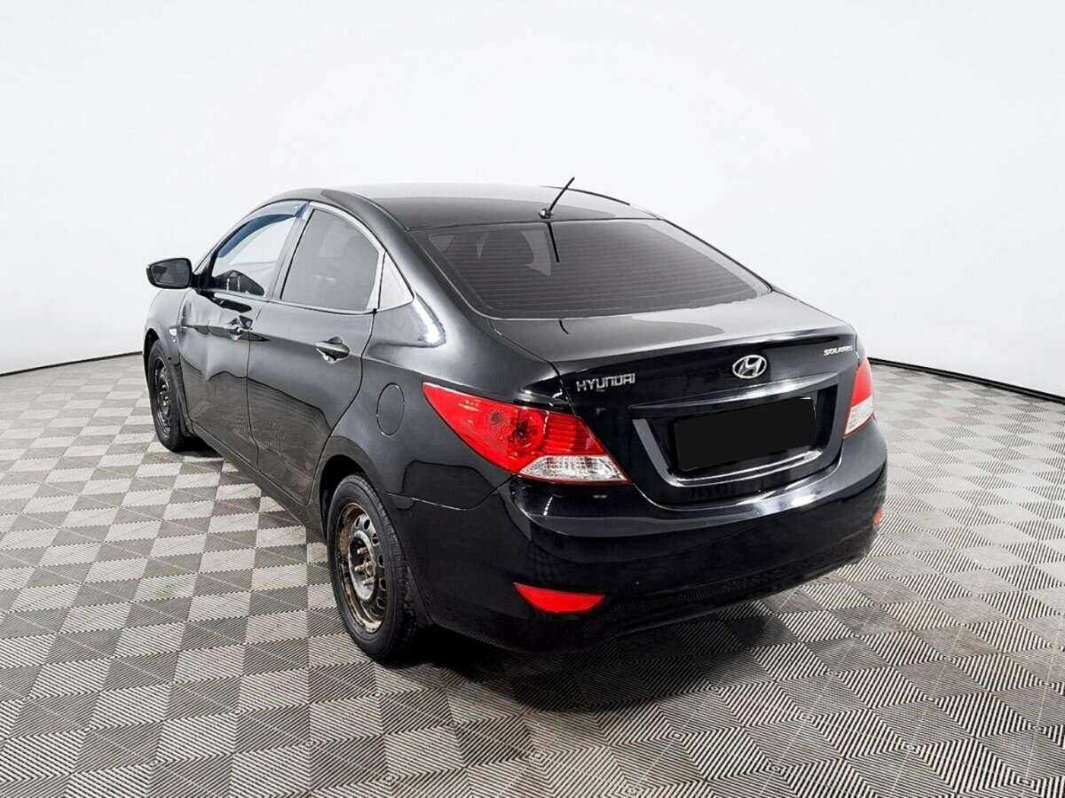 Купить Hyundai Solaris с пробегом. Фото: #5