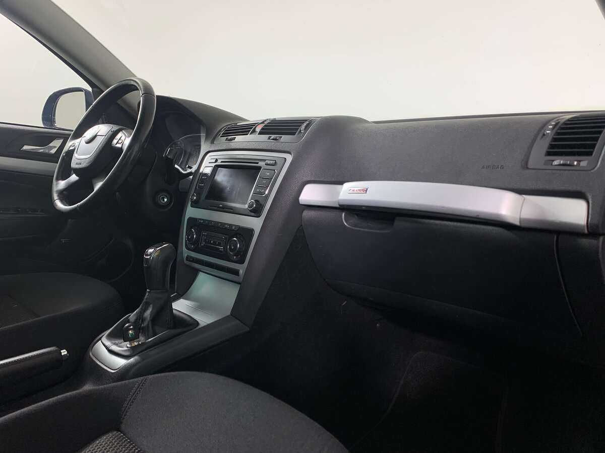 Купить Skoda Octavia с пробегом. Фото: #10