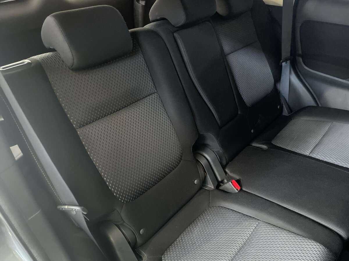 Купить Mitsubishi Outlander с пробегом. Фото: #17