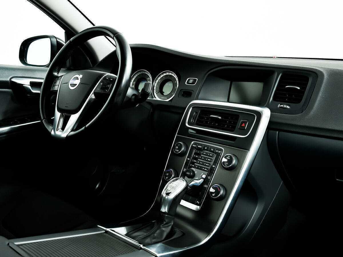 Купить Volvo S60 с пробегом. Фото: #8