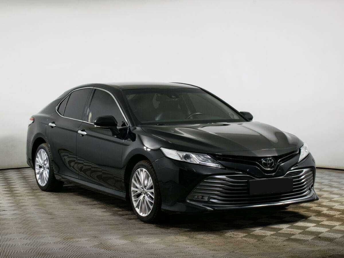 Купить Toyota Camry с пробегом. Фото: #2