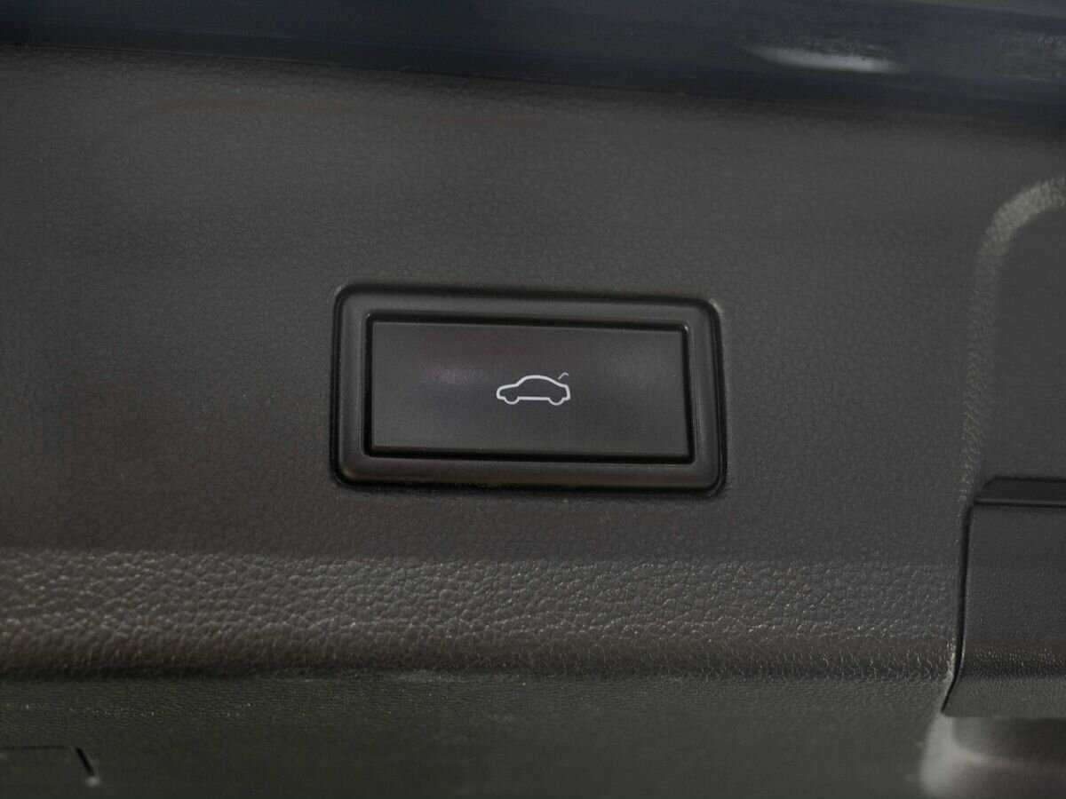 Купить Volkswagen Teramont с пробегом. Фото: #23