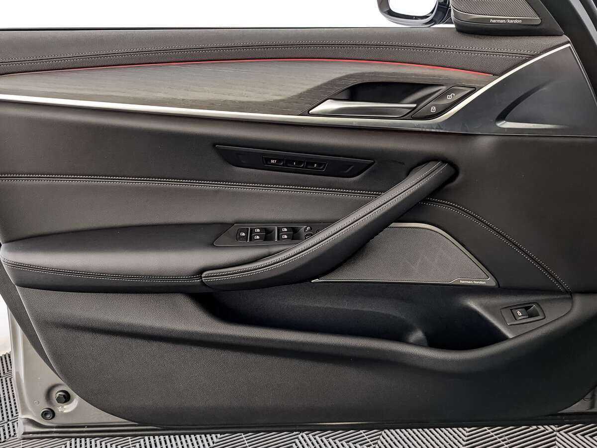 Купить BMW 5 серии с пробегом. Фото: #12