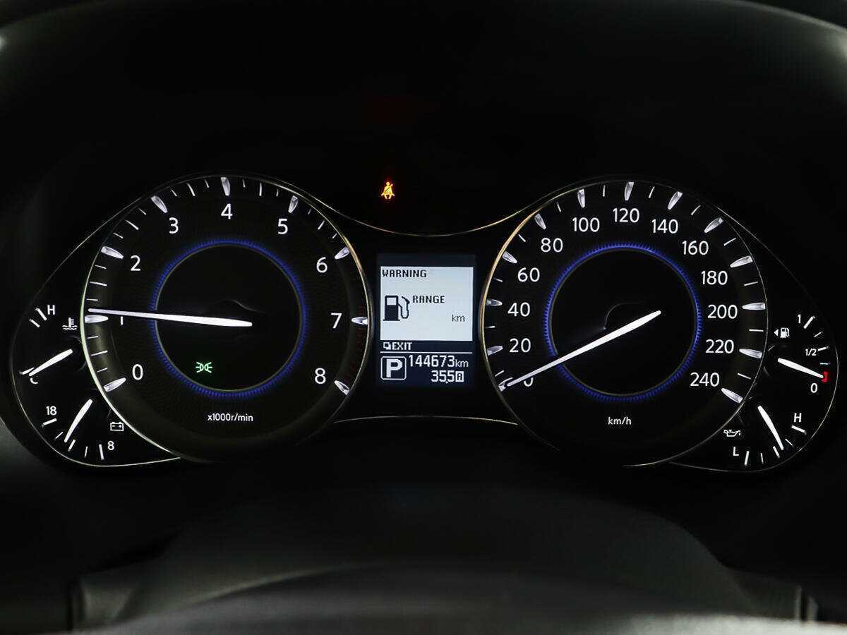 Купить Infiniti QX80 с пробегом. Фото: #12