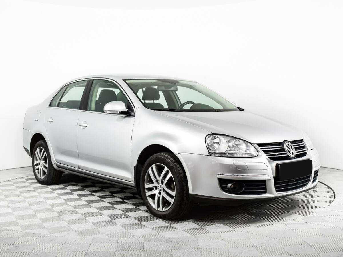 Купить Volkswagen Jetta с пробегом. Фото: #2