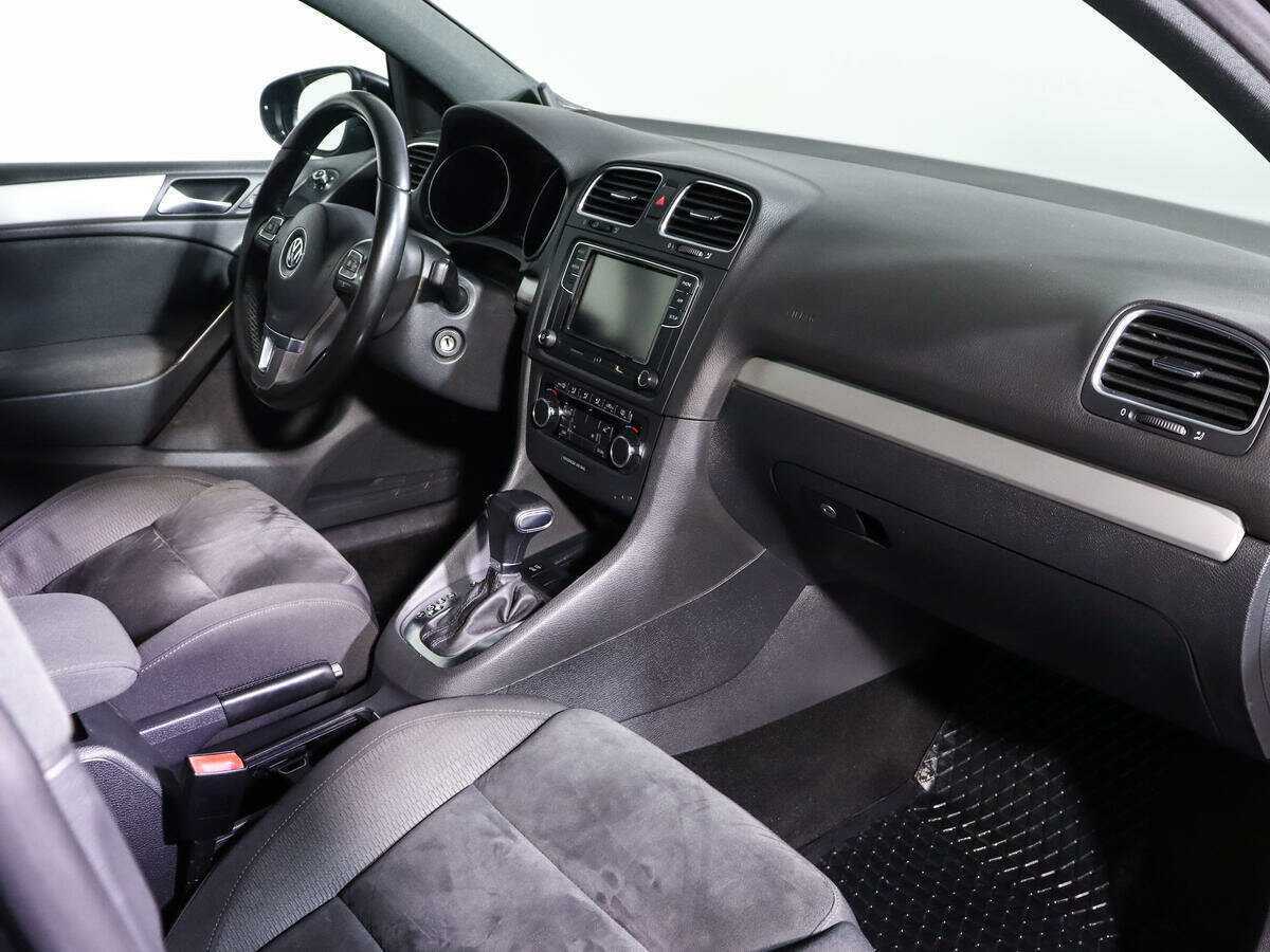 Купить Volkswagen Golf с пробегом. Фото: #8