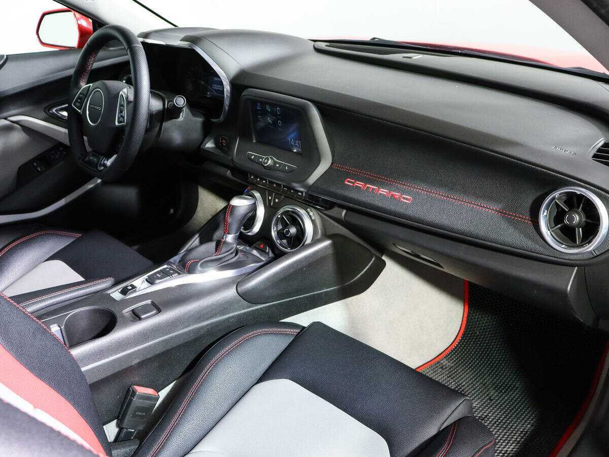 Купить Chevrolet Camaro с пробегом. Фото: #8