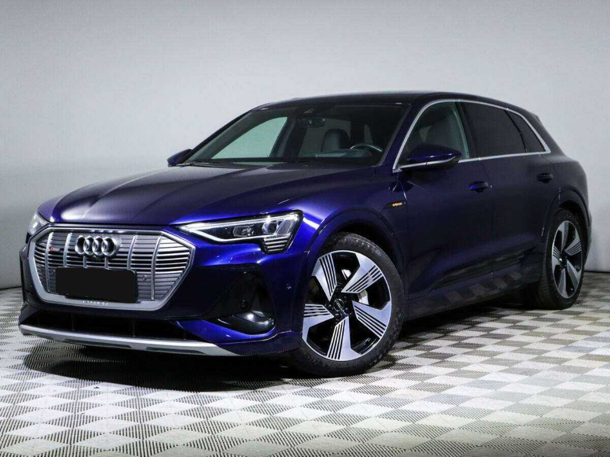 Купить Audi e-tron с пробегом. Фото: #0