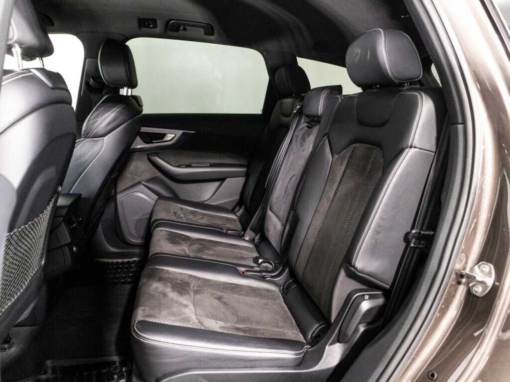 Купить Audi Q7 с пробегом. Фото: #9
