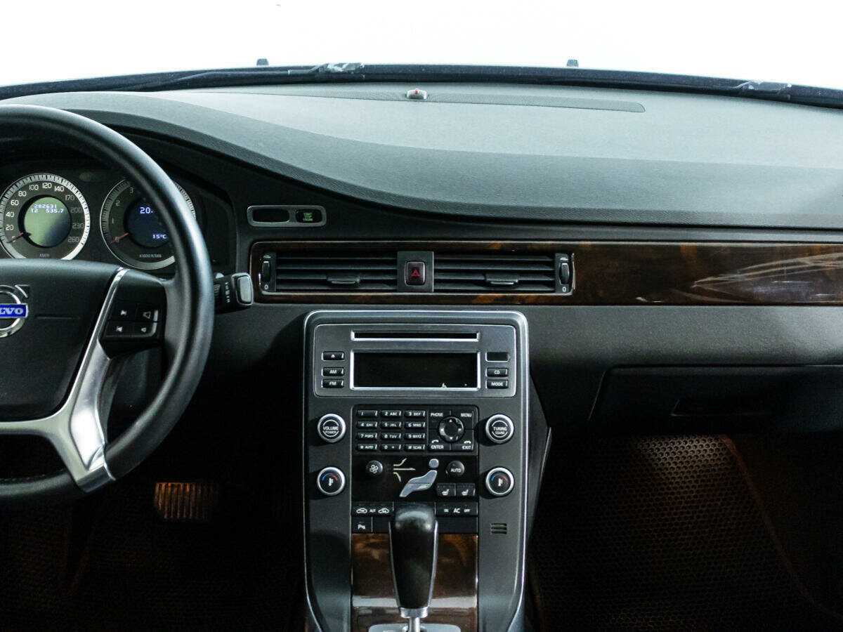 Купить Volvo S80 с пробегом. Фото: #13