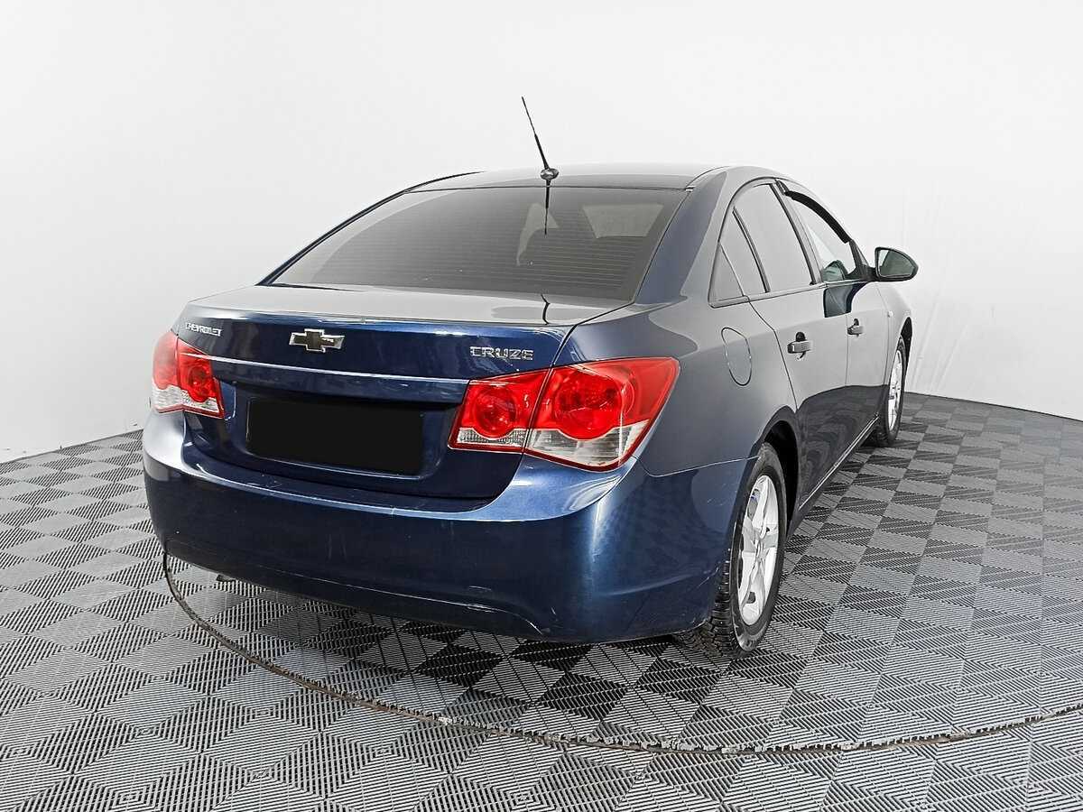 Купить Chevrolet Cruze с пробегом. Фото: #4