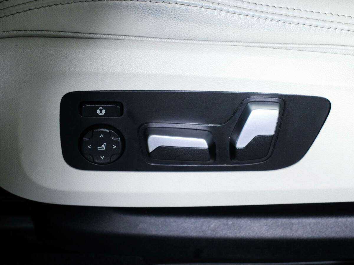 Купить BMW X5 с пробегом. Фото: #18