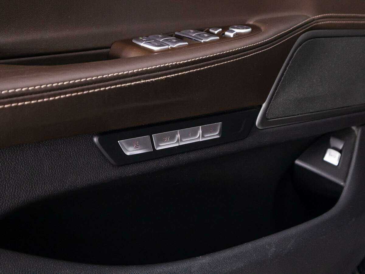 Купить BMW 7 серии с пробегом. Фото: #24
