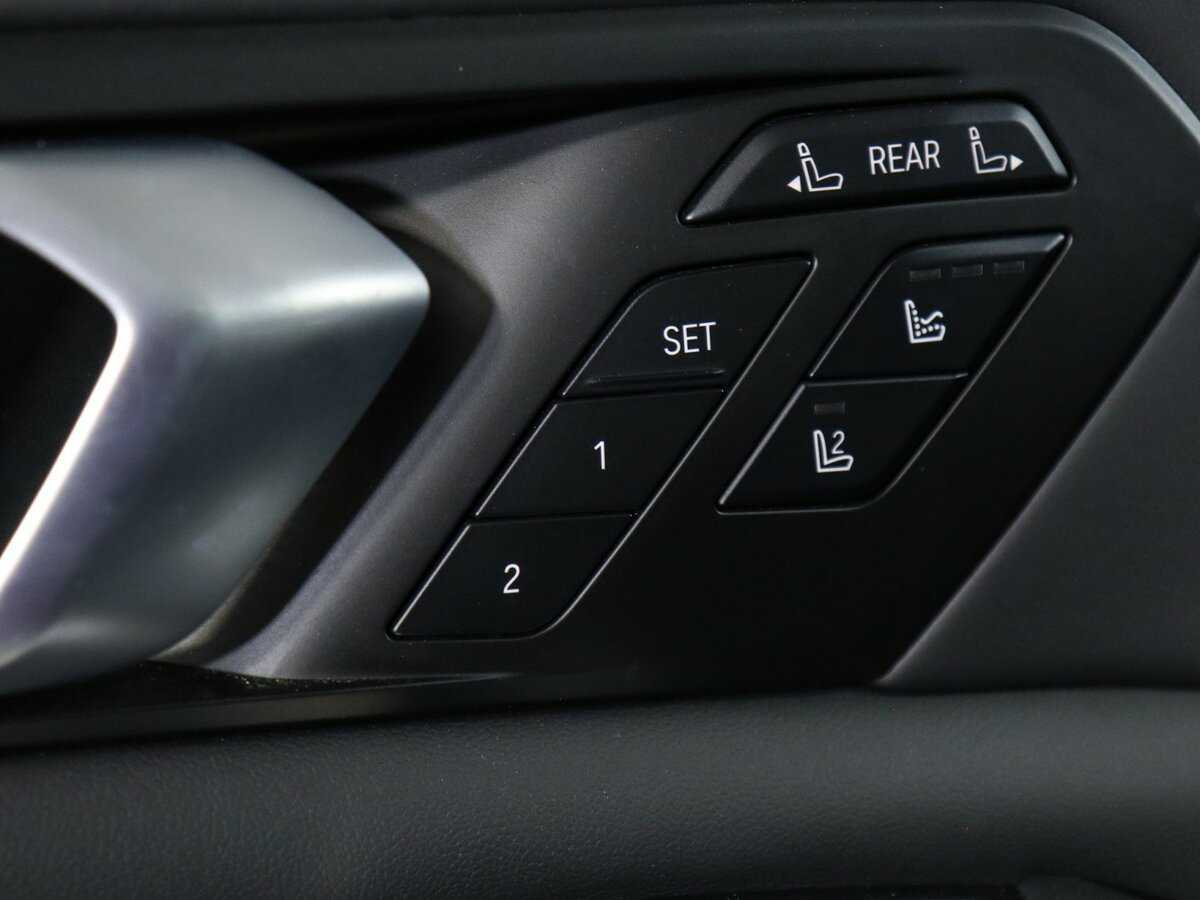Купить BMW X7 с пробегом. Фото: #22