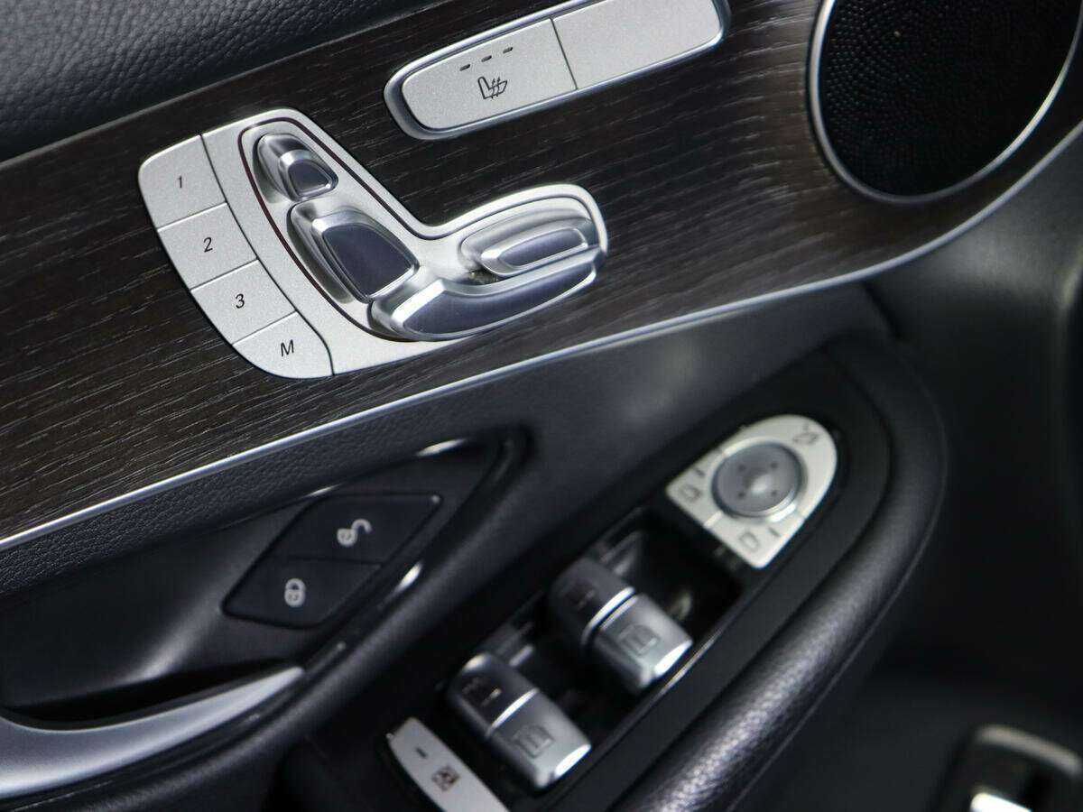 Купить Mercedes-Benz GLC с пробегом. Фото: #16