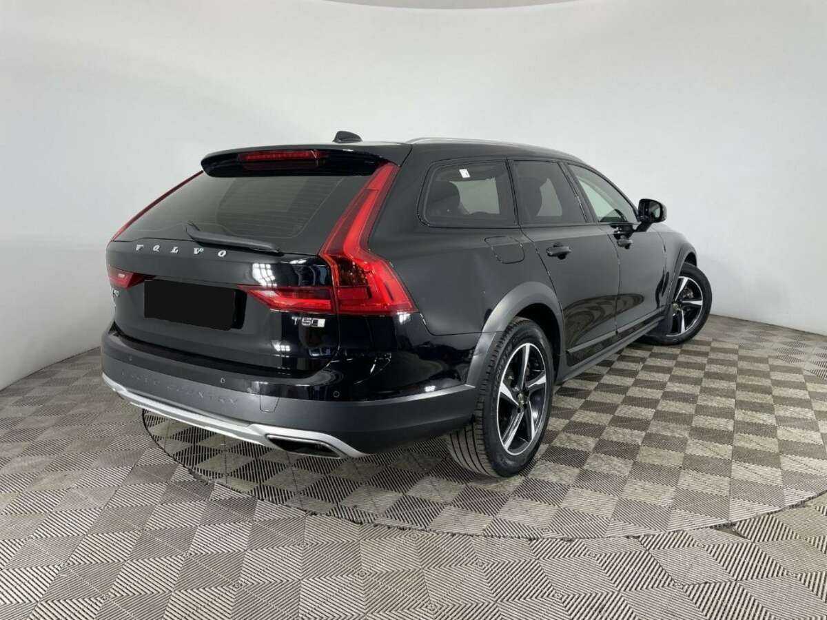 Купить Volvo V90 Cross Country с пробегом. Фото: #5
