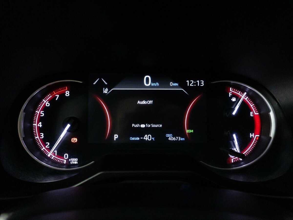 Купить Toyota RAV4 с пробегом. Фото: #11