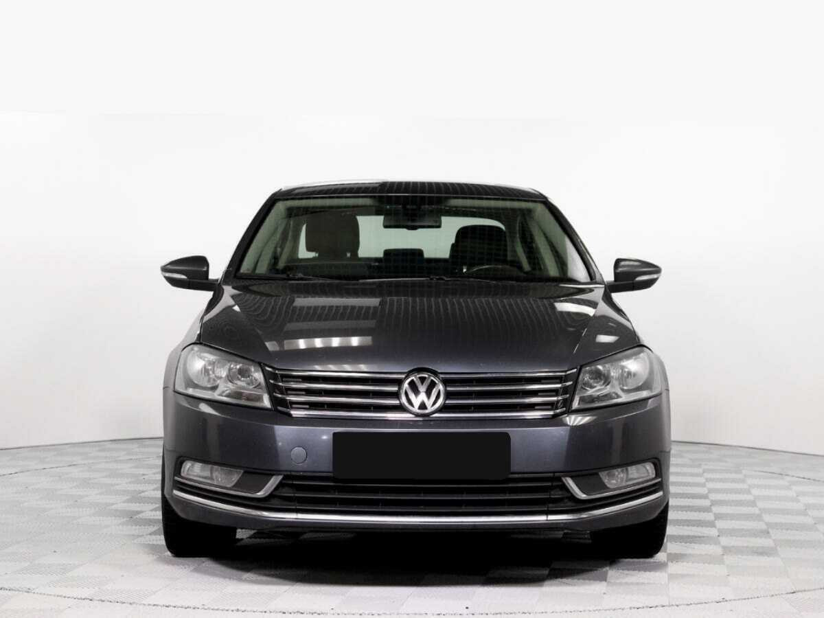 Купить Volkswagen Passat с пробегом. Посмотреть фото