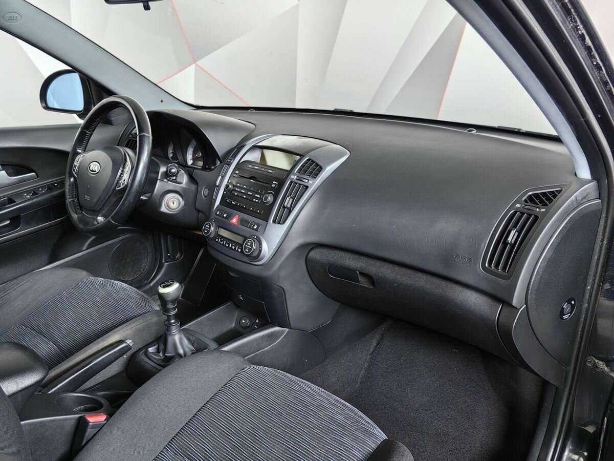 Купить Kia Ceed с пробегом. Фото: #8